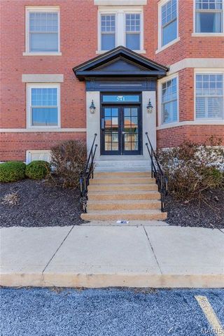541 Rosedale Avenue 202, St Louis, MO 63112