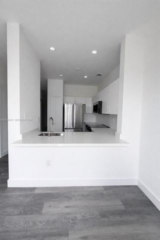 17820 NW 73rd Ave 101-1, Hialeah, FL 33015