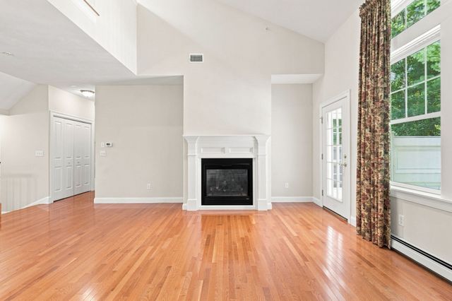 152 Spring Meadow Ln 152, Hanover, MA 02339