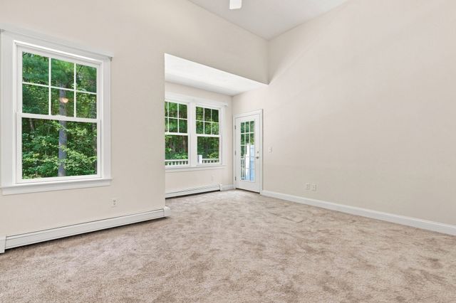 152 Spring Meadow Ln 152, Hanover, MA 02339