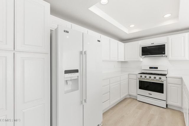 4220 Lost Hills 802, Calabasas, CA 91301