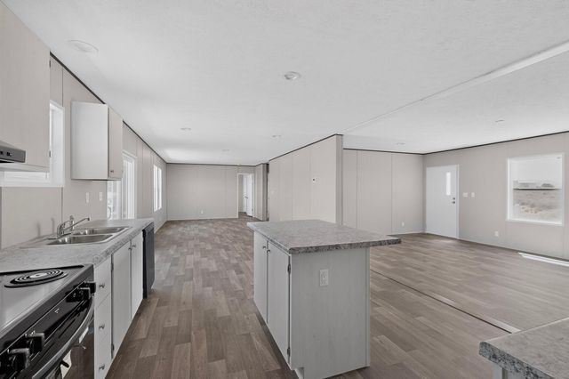 533 Hill Road NE, Rio Rancho, NM 87144