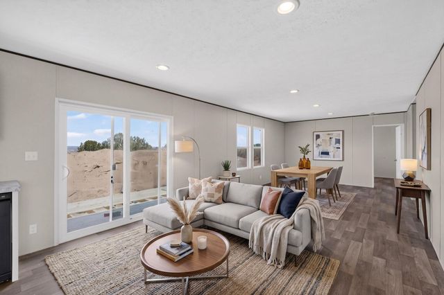 533 Hill Road NE, Rio Rancho, NM 87144