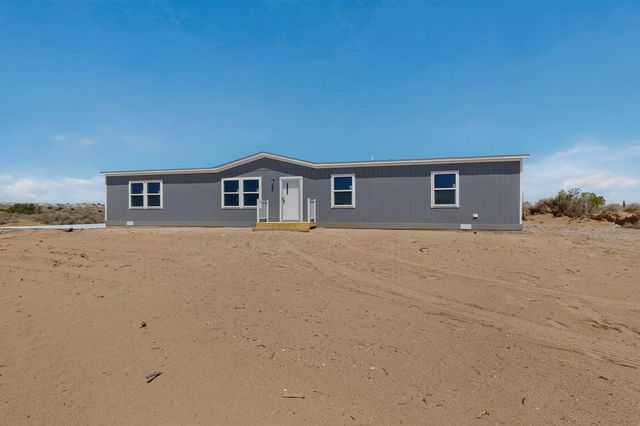 533 Hill Road NE, Rio Rancho, NM 87144