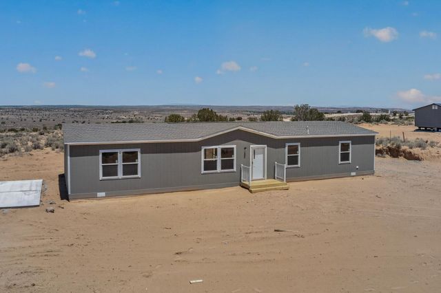 533 Hill Road NE, Rio Rancho, NM 87144