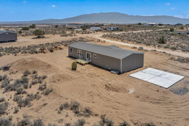 533 Hill Road NE, Rio Rancho, NM 87144