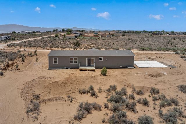 533 Hill Road NE, Rio Rancho, NM 87144