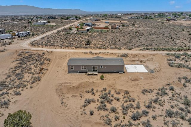 533 Hill Road NE, Rio Rancho, NM 87144