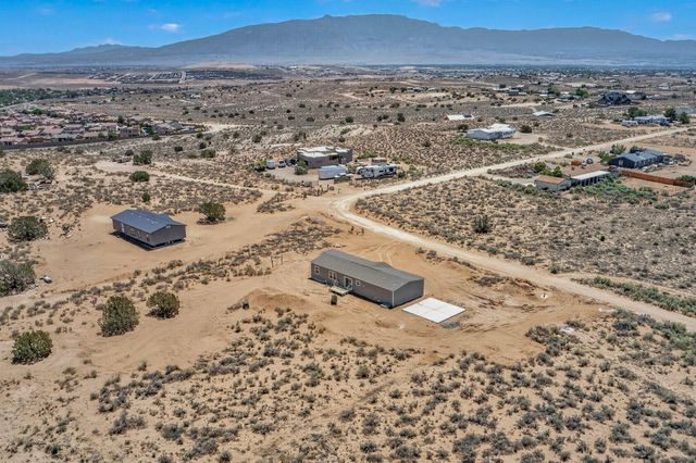 533 Hill Road NE, Rio Rancho, NM 87144