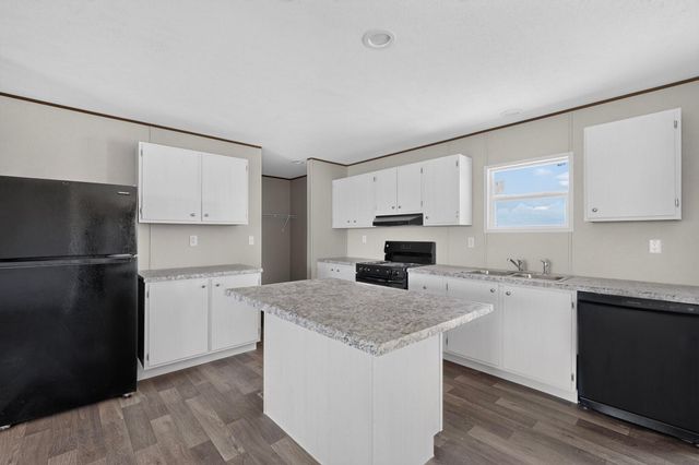 533 Hill Road NE, Rio Rancho, NM 87144