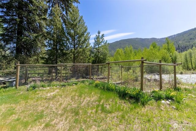 19 Twispavia Lane, Twisp, WA 98856