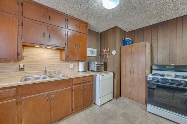 9631 Silver Meadow Drive, Dallas, TX 75217