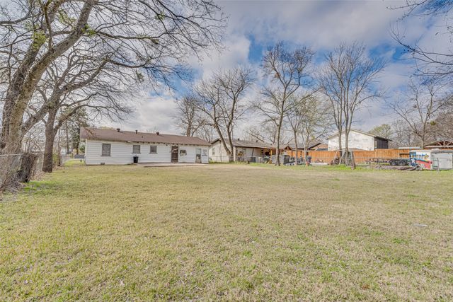 9631 Silver Meadow Drive, Dallas, TX 75217