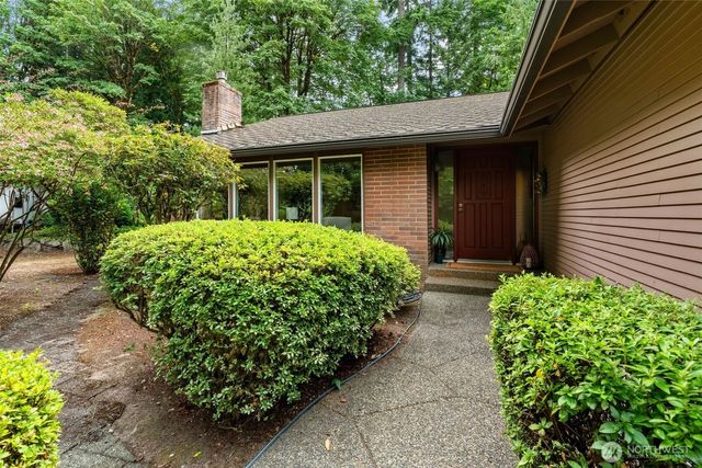 6001 44th Avenue NW, Gig Harbor, WA 98335