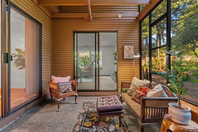 6001 44th Avenue NW, Gig Harbor, WA 98335