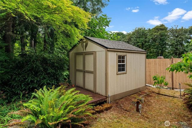 6001 44th Avenue NW, Gig Harbor, WA 98335