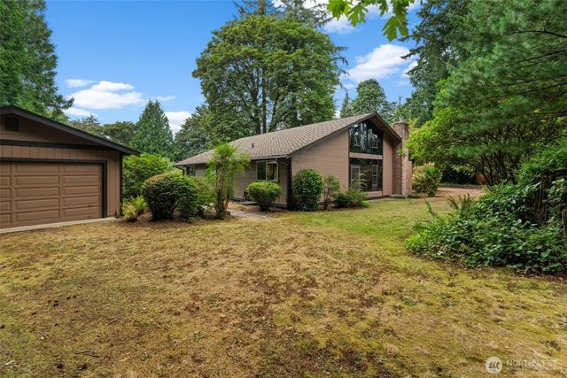 6001 44th Avenue NW, Gig Harbor, WA 98335