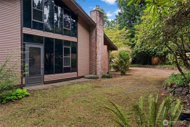 6001 44th Avenue NW, Gig Harbor, WA 98335