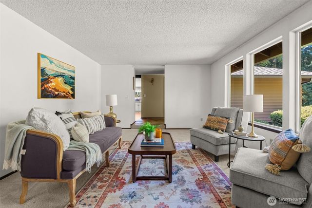 6001 44th Avenue NW, Gig Harbor, WA 98335