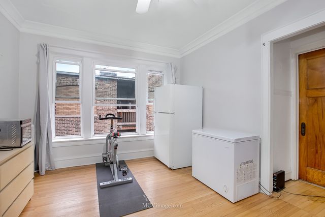 5464 S Woodlawn Avenue 3E, Chicago, IL 60615