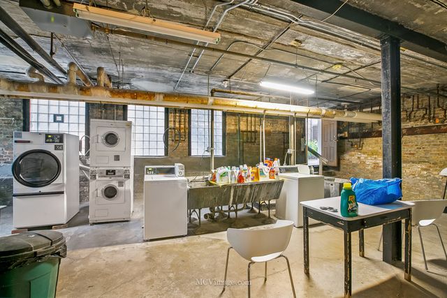 5464 S Woodlawn Avenue 3E, Chicago, IL 60615