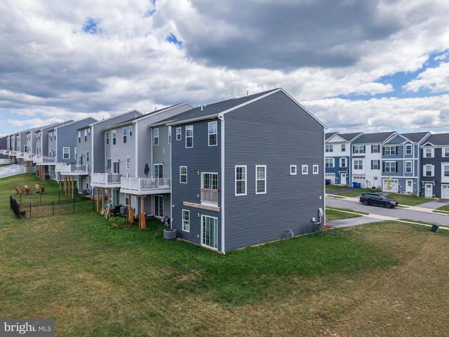 246 HUDSON BLVD, Red Lion, PA 17356