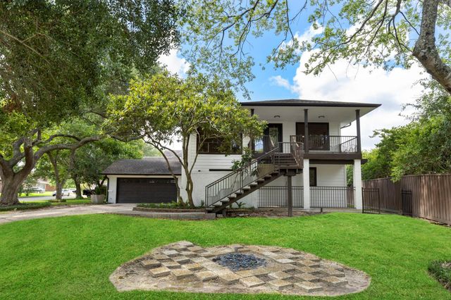 190 Dawns Edge Drive, Montgomery, TX 77356
