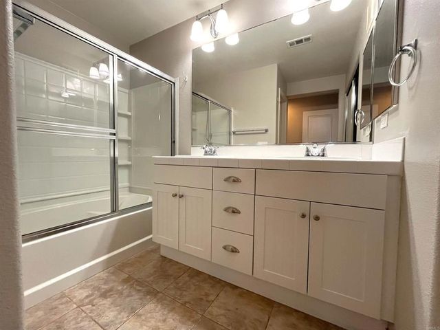 820 Harbor Cliff Way 260, Oceanside, CA 92054