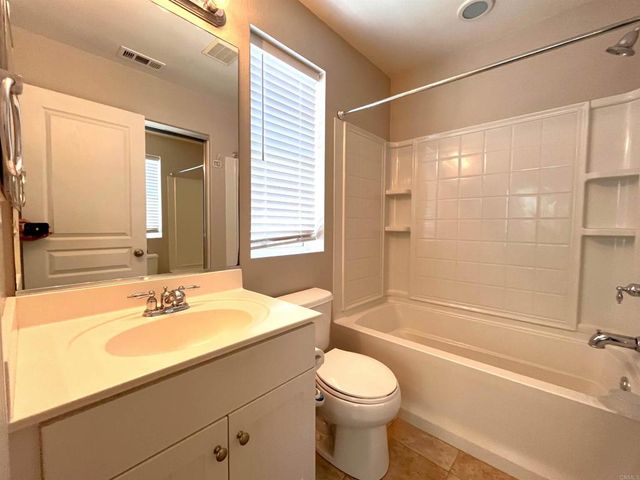 820 Harbor Cliff Way 260, Oceanside, CA 92054