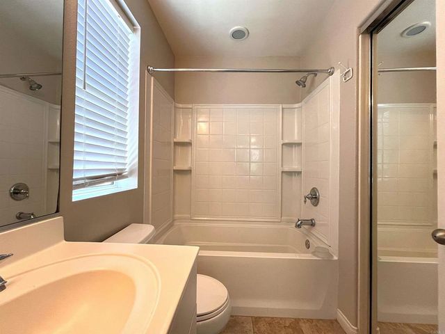820 Harbor Cliff Way 260, Oceanside, CA 92054