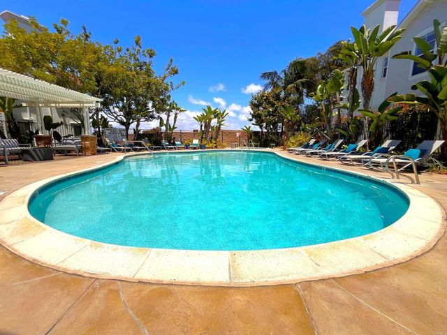 820 Harbor Cliff Way 260, Oceanside, CA 92054