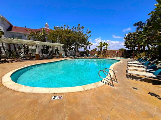 820 Harbor Cliff Way 260, Oceanside, CA 92054