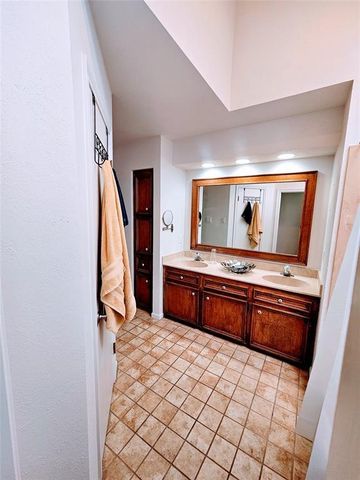 40 Cypress PT, Wimberley, TX 78676
