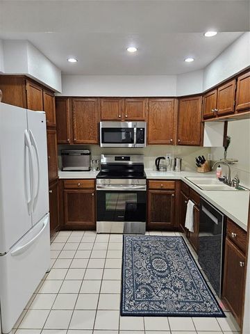 40 Cypress PT, Wimberley, TX 78676