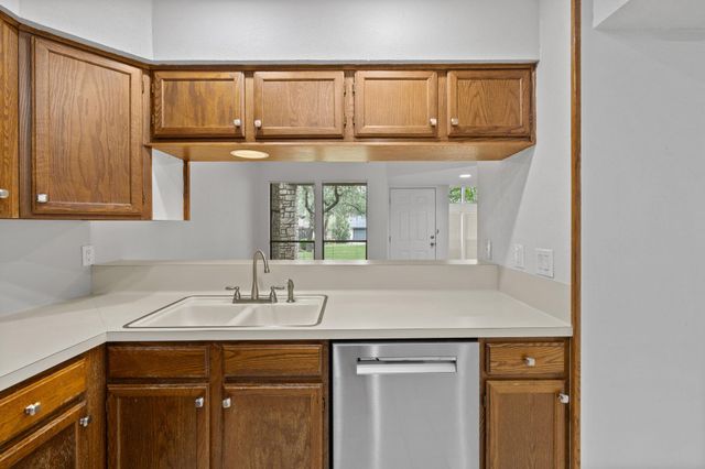 40 Cypress PT, Wimberley, TX 78676