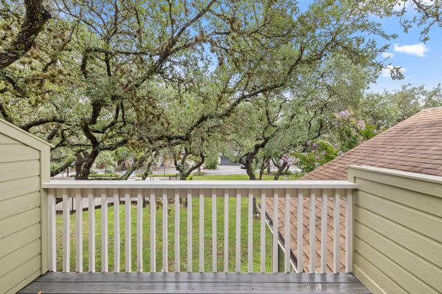 40 Cypress PT, Wimberley, TX 78676