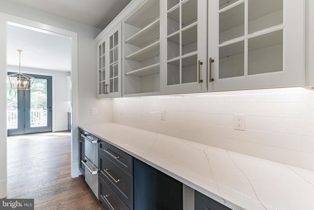 3612 CENTER DR, Alexandria, VA 22309