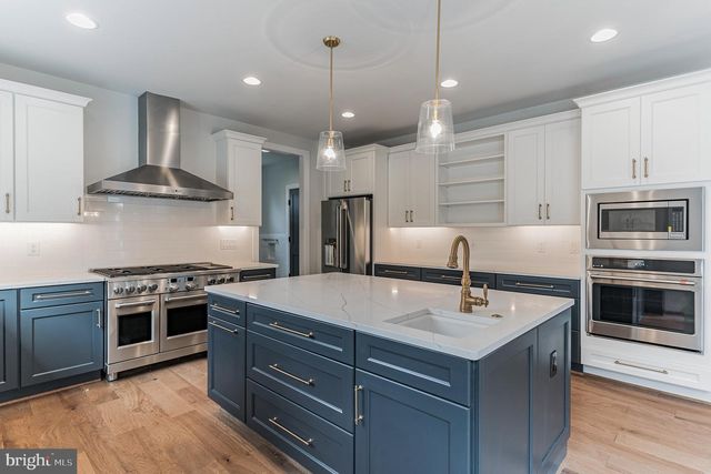 3612 CENTER DR, Alexandria, VA 22309