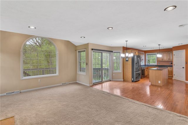 699 Surfside Dr, Plum Boro, PA 15239