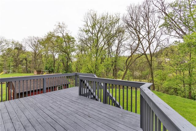 699 Surfside Dr, Plum Boro, PA 15239