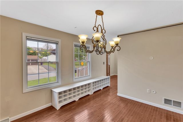699 Surfside Dr, Plum Boro, PA 15239