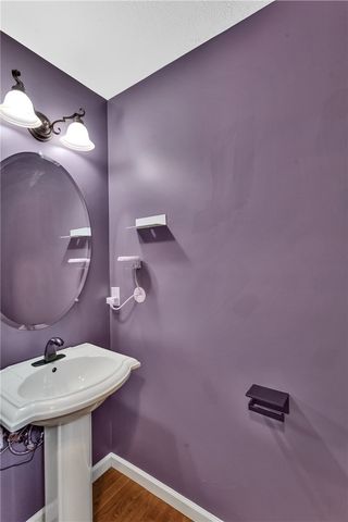 699 Surfside Dr, Plum Boro, PA 15239
