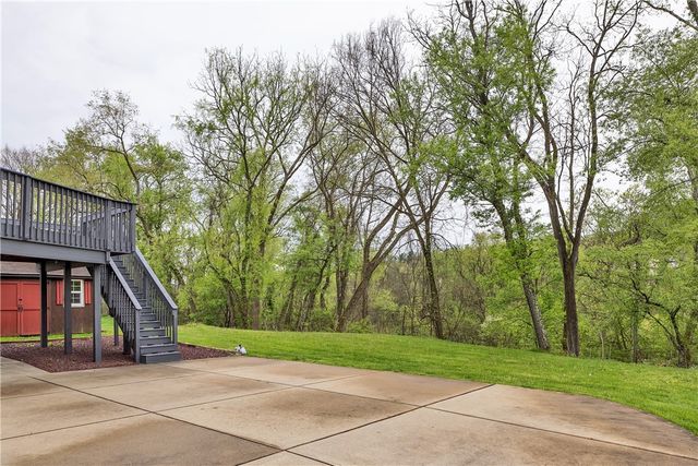 699 Surfside Dr, Plum Boro, PA 15239