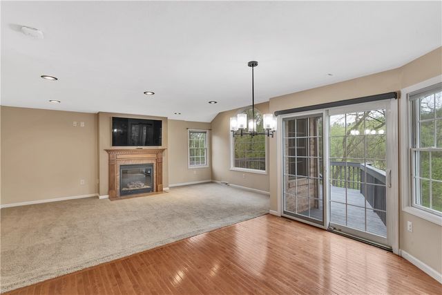 699 Surfside Dr, Plum Boro, PA 15239