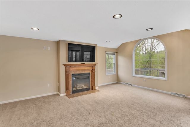 699 Surfside Dr, Plum Boro, PA 15239