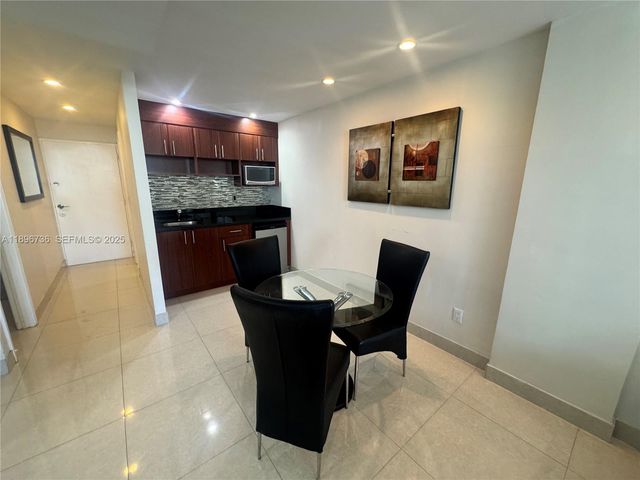 19370 Collins Avenue 1427, Sunny Isles Beach, FL 33160