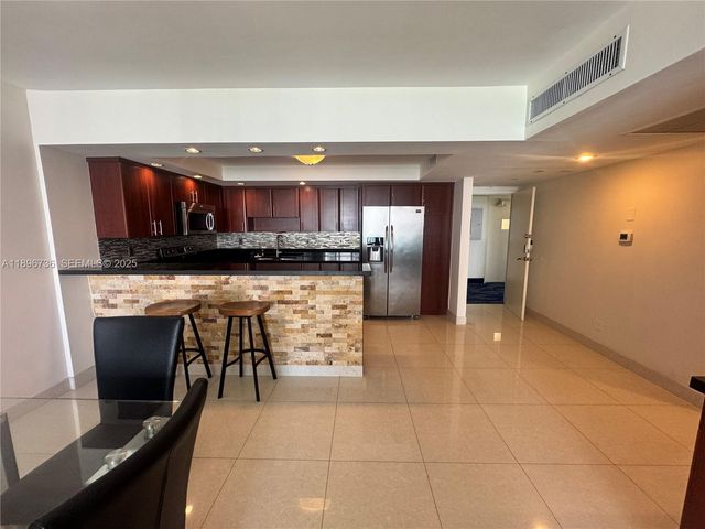 19370 Collins Avenue 1427, Sunny Isles Beach, FL 33160