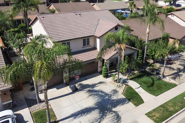 2235 E Victor Avenue, Visalia, CA 93292