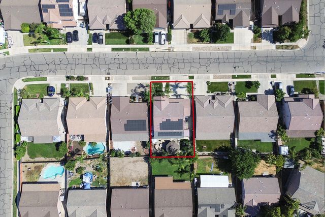 2235 E Victor Avenue, Visalia, CA 93292