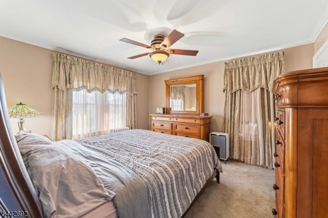 744 Wyoming Ave, Elizabeth City, NJ 07208